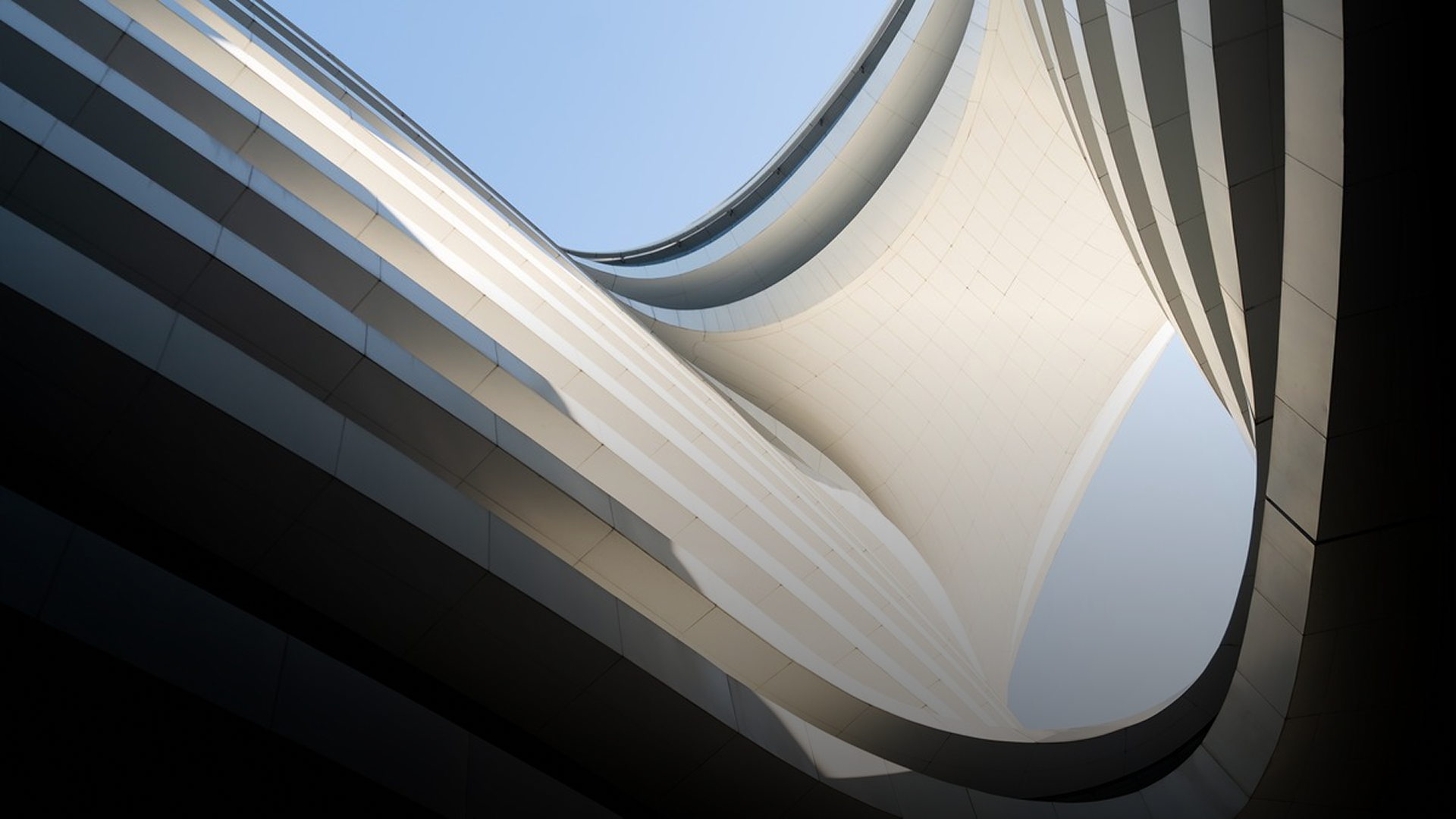 3e5 Capital Background